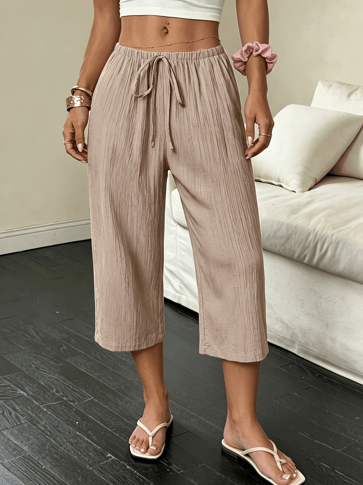 Priya | Women's Cropped Wide-Leg Trousers with High-Waist Elastic Band