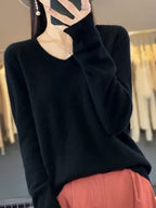 Yara | Women's Relaxed-Fit V-Neck Sweater – Weekend Style
