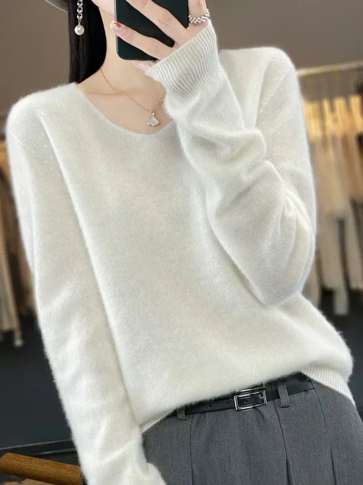 Yara | Women's Relaxed-Fit V-Neck Sweater – Weekend Style