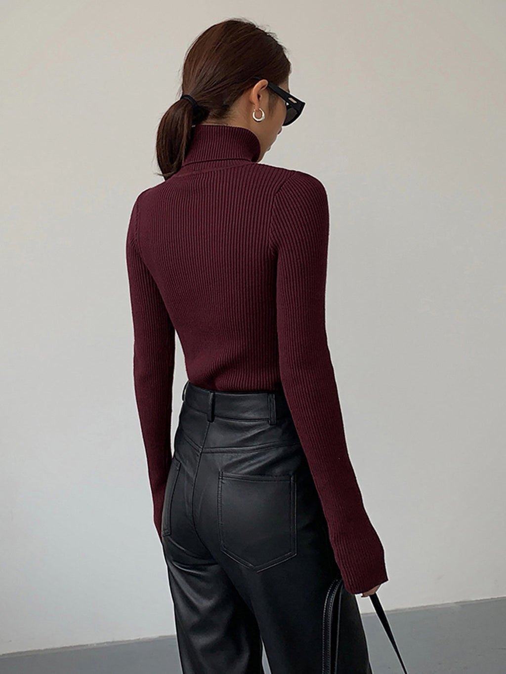 Stylish Ribbed Turtleneck Spring Sweater for Women