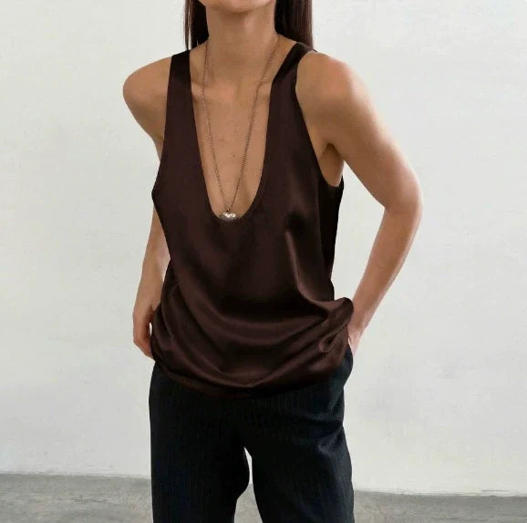 Kirstin | Women's Sleek Scoop Neck Tank Top