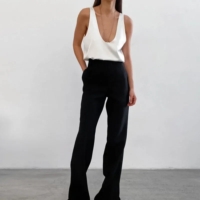 Kirstin | Women's Sleek Scoop Neck Tank Top
