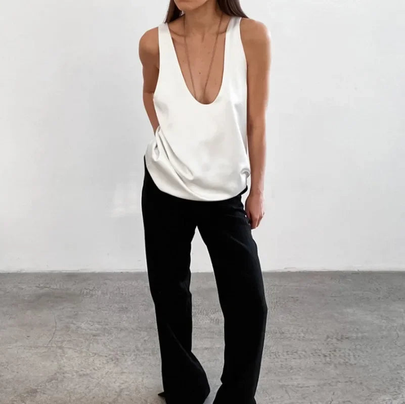Kirstin | Women's Sleek Scoop Neck Tank Top