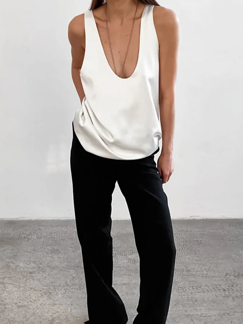 Kirstin | Women's Sleek Scoop Neck Tank Top