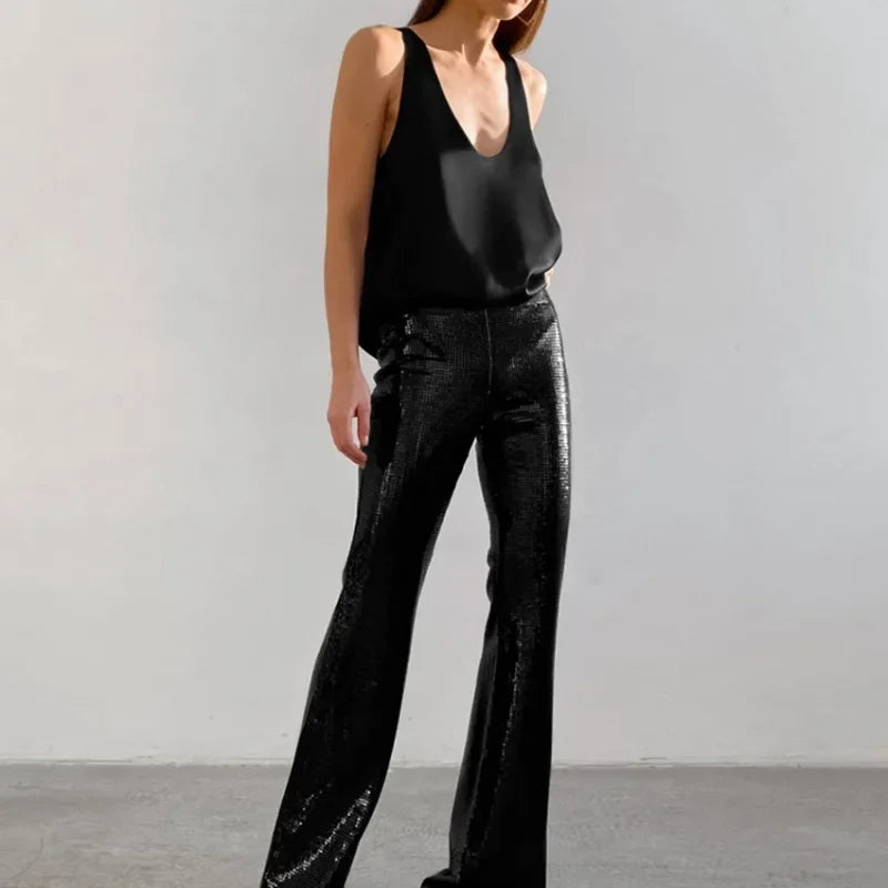 Kirstin | Women's Sleek Scoop Neck Tank Top