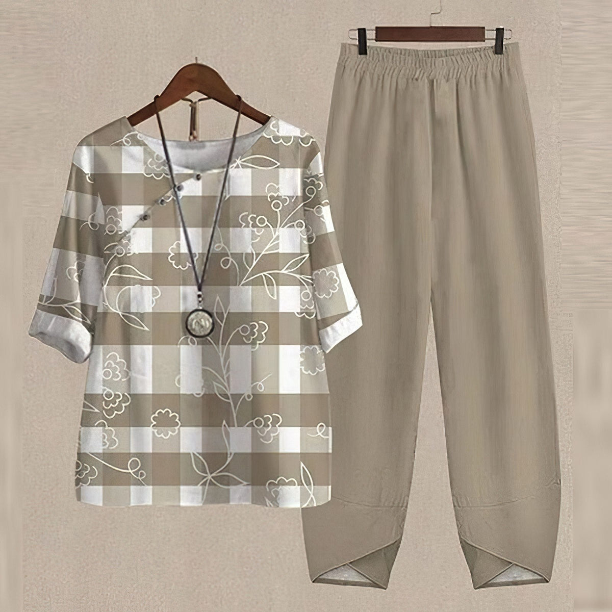 Tineke | Women's Relaxed Two-Piece Knit Top and Pants Lounge Set