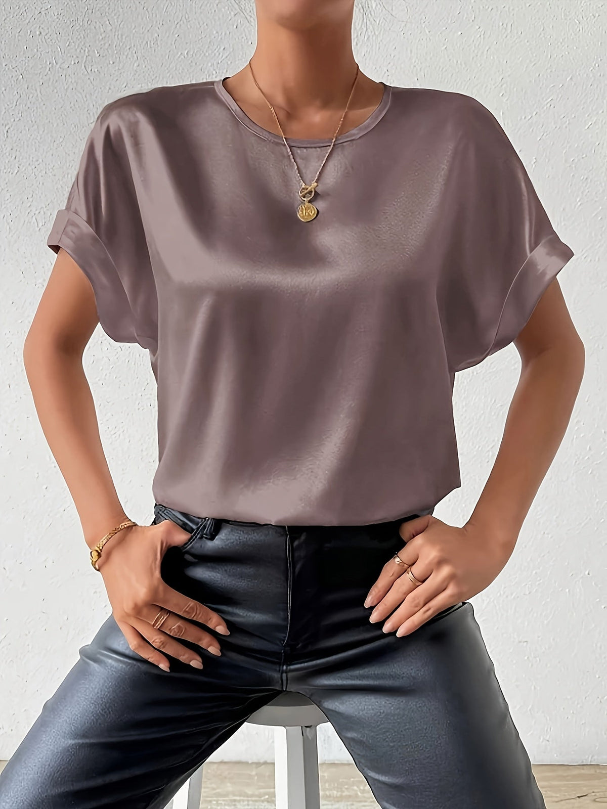 Annelotte | Women's Short Sleeve Crew Neck Satin Blouse