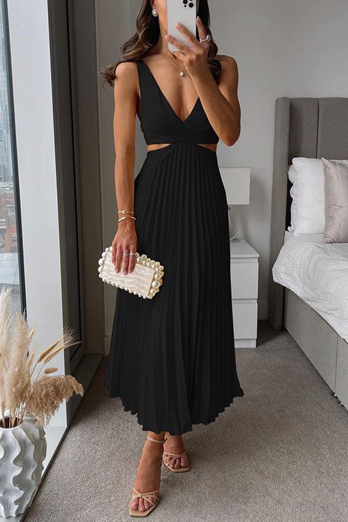 Coraline | Women's V-Neck Twist Front Midi Dress