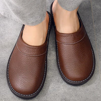 Brian | Men's Clog Slippers with Stitched Trim
