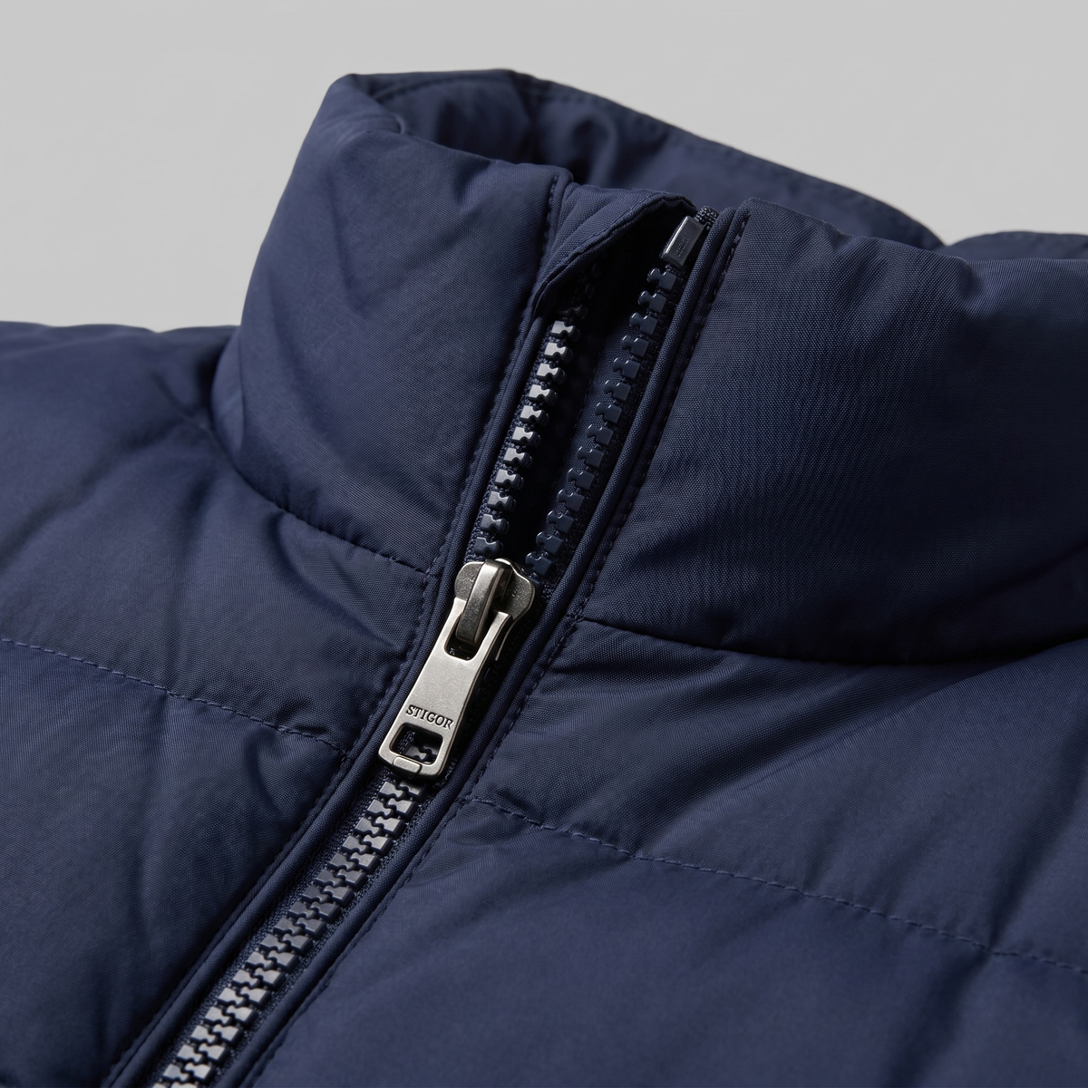 Henrik | Men's Quilted Stand-Collar Gilet with Zip Pockets