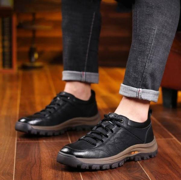 Reid | Men's Lace-Up Sneakers with Cushioned Sole
