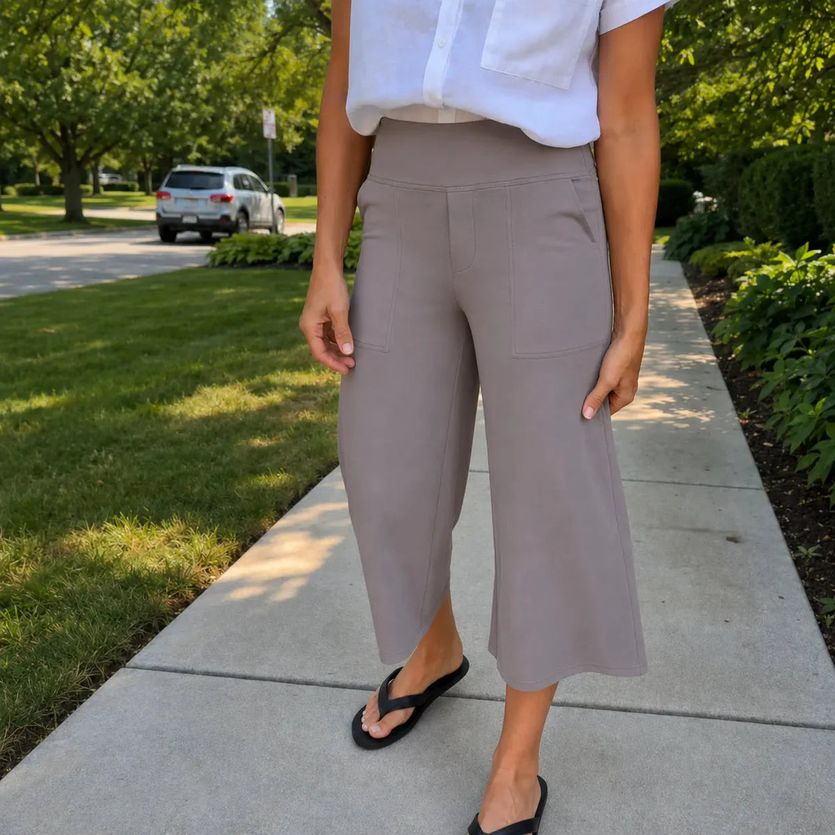 Laila | Women's Wide-Leg Cropped Pants with Pockets